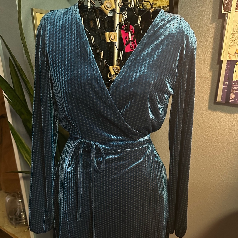 Jacqueline de Yong velvet wrap dress
